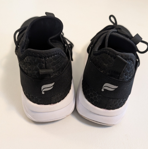 Fabletics Zuma Sneakers - Picture 5 of 7